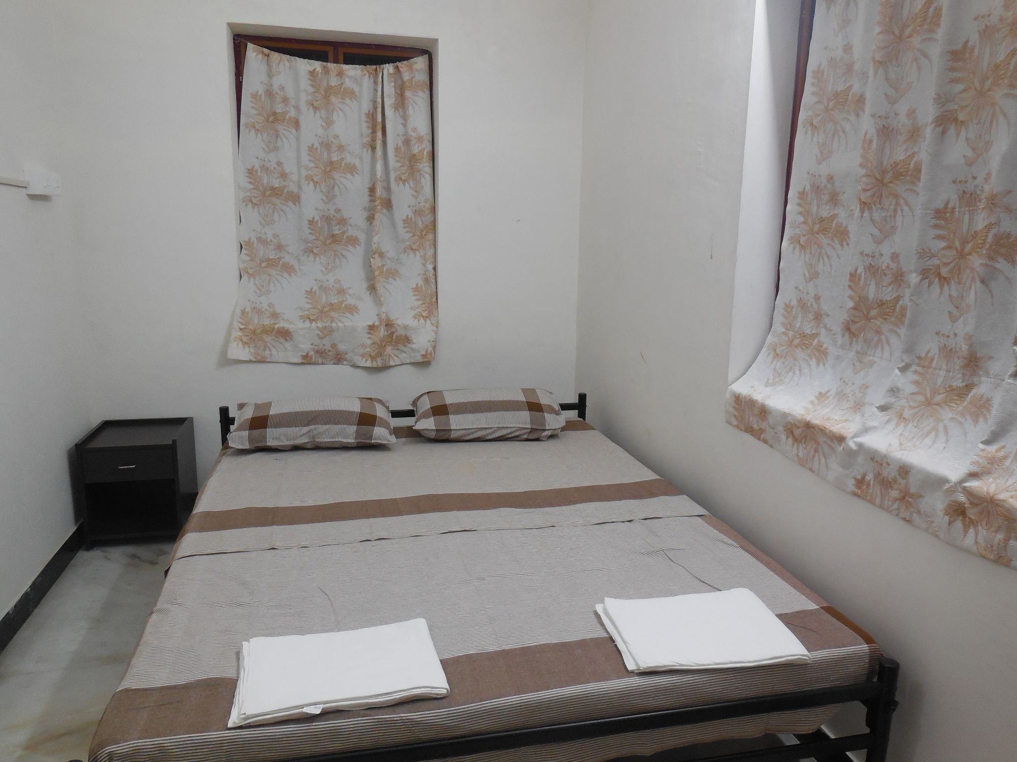 The Lost Hostel, Madurai Luaran gambar